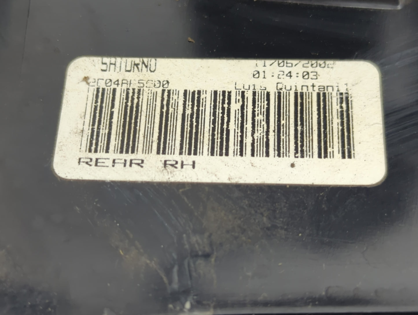2002-2003 Saturn Vue Tail Light Assembly Passenger Right OEM P/N:22692371 Fits Fits 2002 2003 OEM Used Auto Parts - Oemuseda
