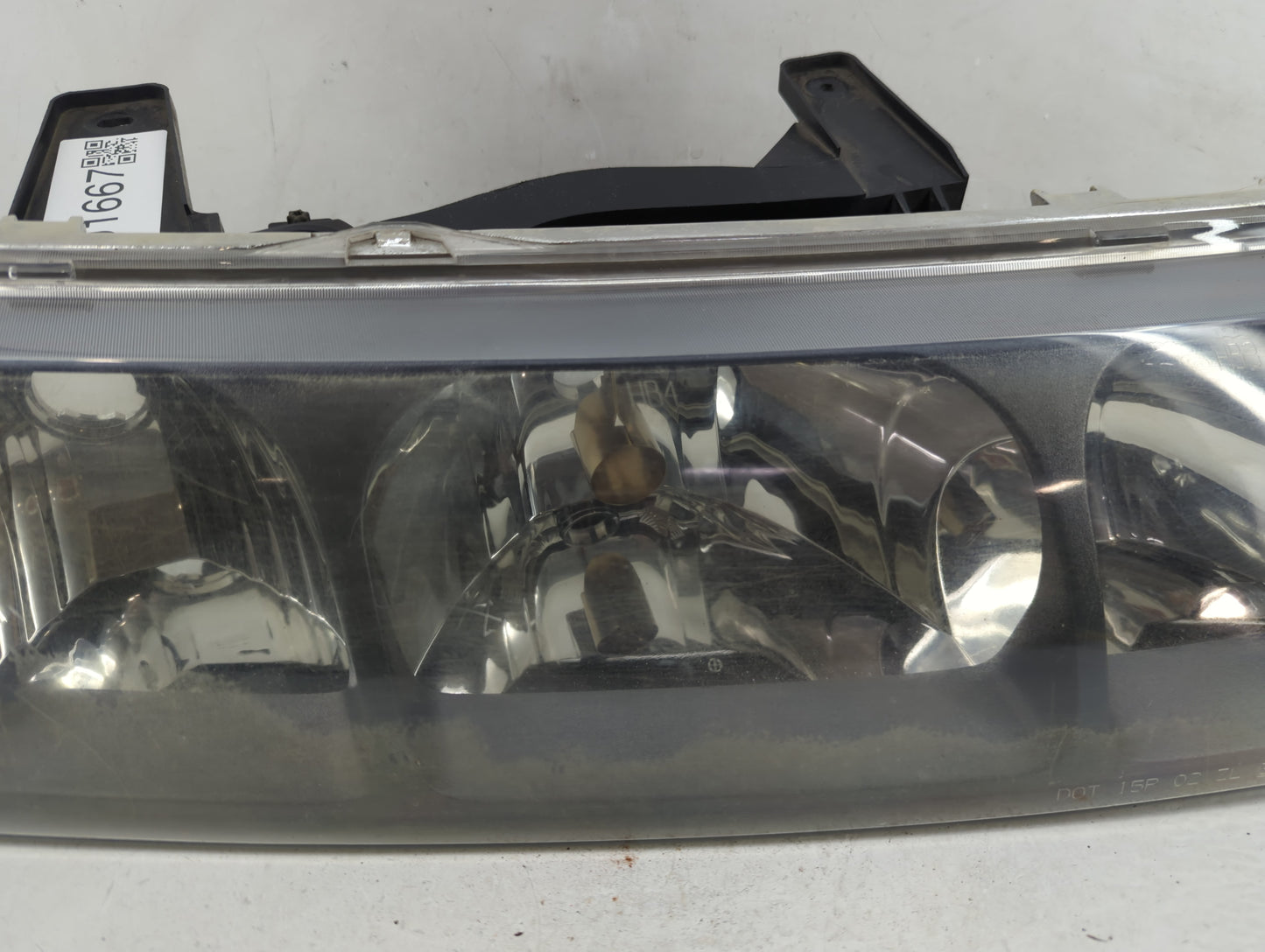 2002-2004 Saturn Vue Passenger Right Oem Head Light Headlight Lamp - Oemusedautoparts1.com