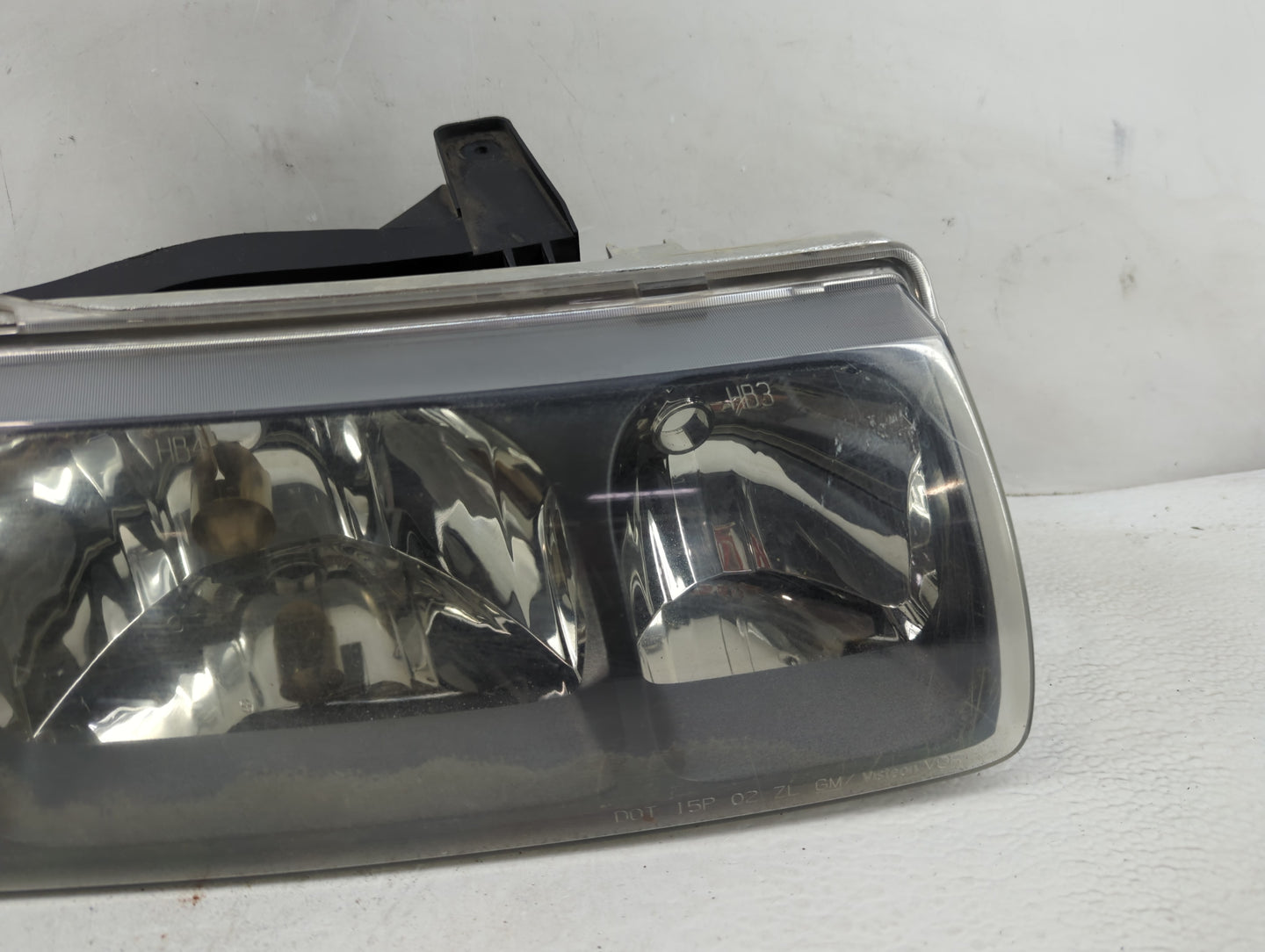 2002-2004 Saturn Vue Passenger Right Oem Head Light Headlight Lamp - Oemusedautoparts1.com