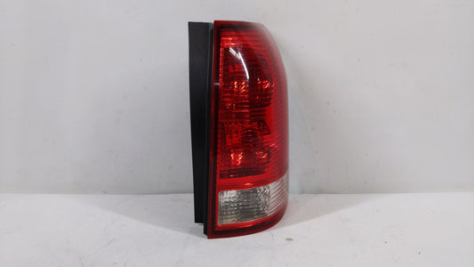 2002-2003 Saturn Vue Tail Light Assembly Passenger Right OEM P/N:22692371 22711438 Fits Fits 2002 2003 OEM Used Auto Parts -