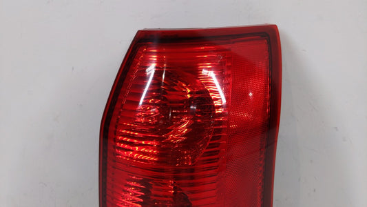 2002-2003 Saturn Vue Tail Light Assembly Passenger Right OEM P/N:22692371 22711438 Fits Fits 2002 2003 OEM Used Auto Parts