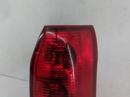 2002-2003 Saturn Vue Tail Light Assembly Passenger Right OEM P/N:22692371 22711438 Fits Fits 2002 2003 OEM Used Auto Parts