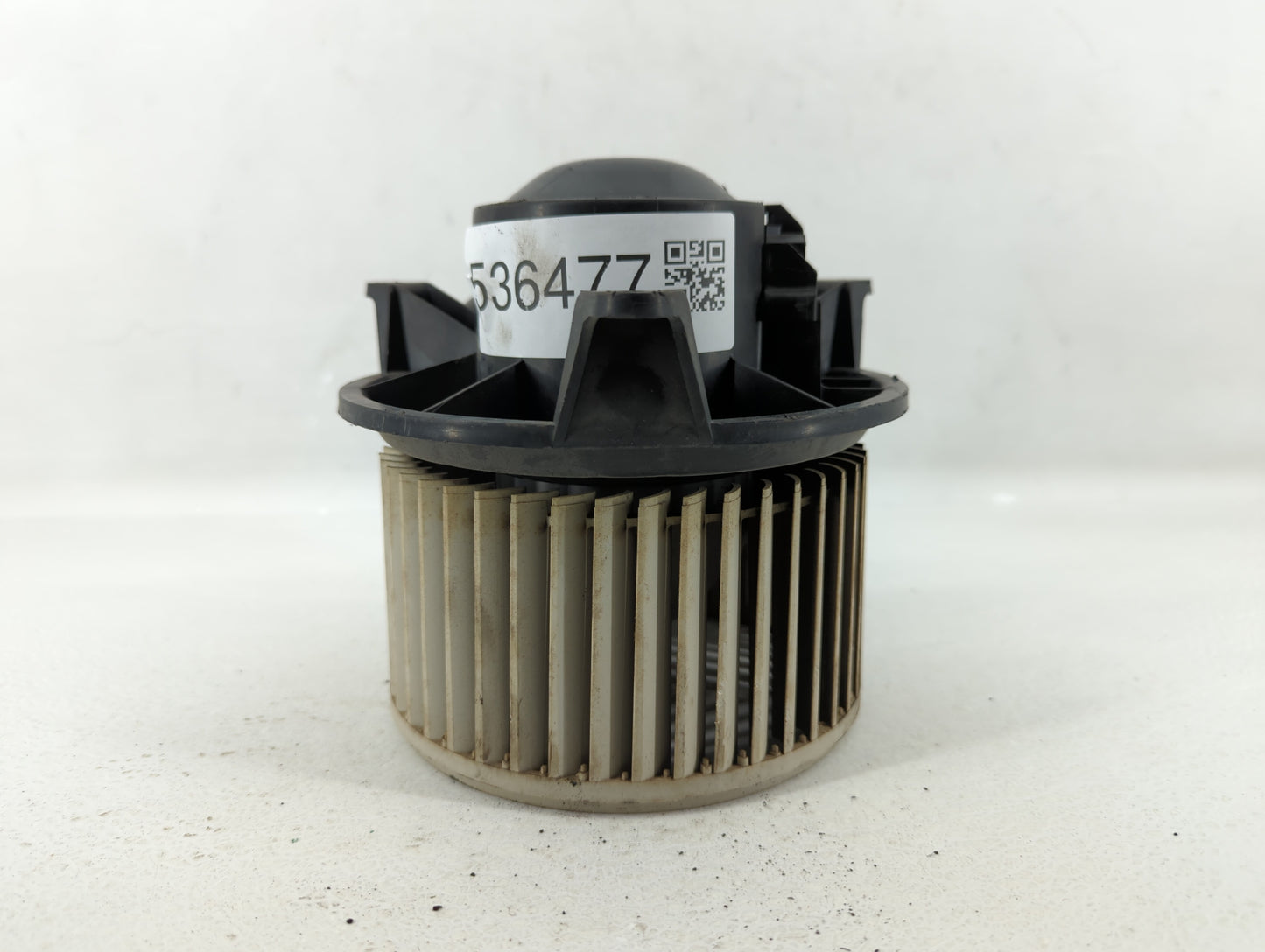 2002-2007 Saturn Vue Rear Heater AC Blower Motor P/N:19D583 Fits Fits 2002 2003 2004 2005 2006 2007 OEM Used Auto Parts - Oe