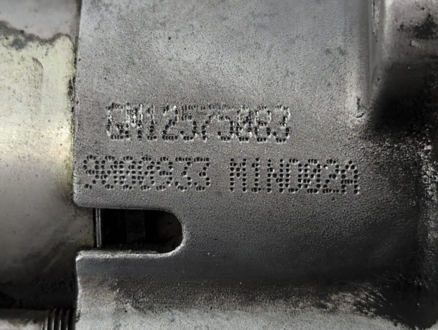 2002-2003 Saturn Vue Car Starter Motor Solenoid OEM P/N:9000933 GM12575083 Fits Fits 2002 2003 2004 OEM Used Auto Parts - Oe