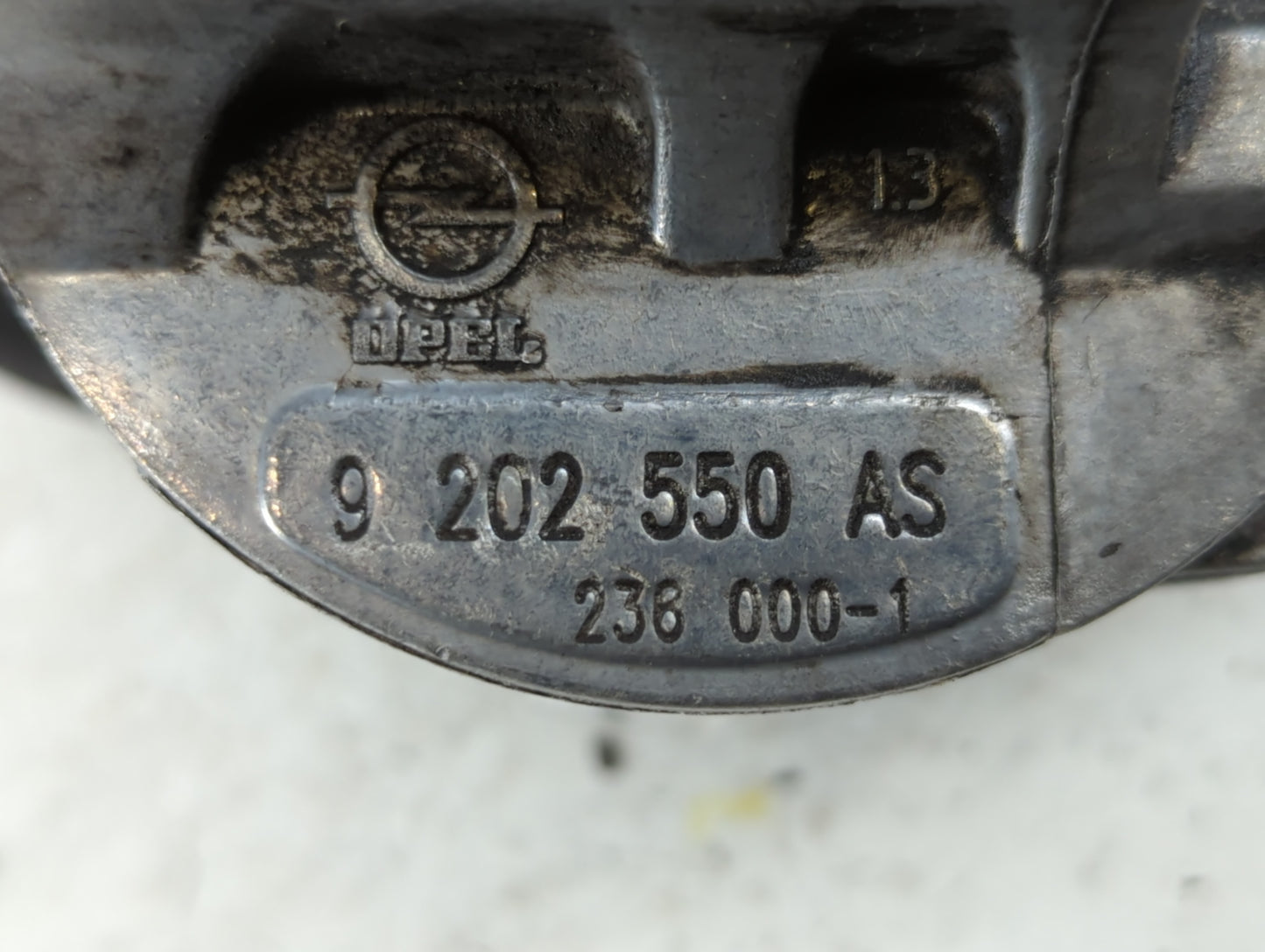 2003 Saturn Vue Fuel Injectors P/N:9 202 550 AS Fits OEM Used Auto Parts - Oemusedautoparts1.com
