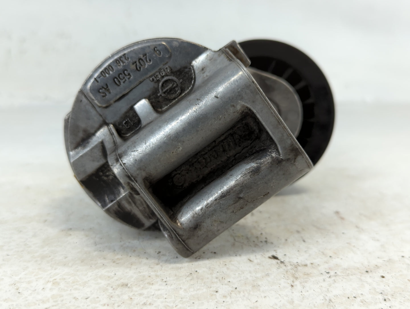 2003 Saturn Vue Fuel Injectors P/N:9 202 550 AS Fits OEM Used Auto Parts - Oemusedautoparts1.com