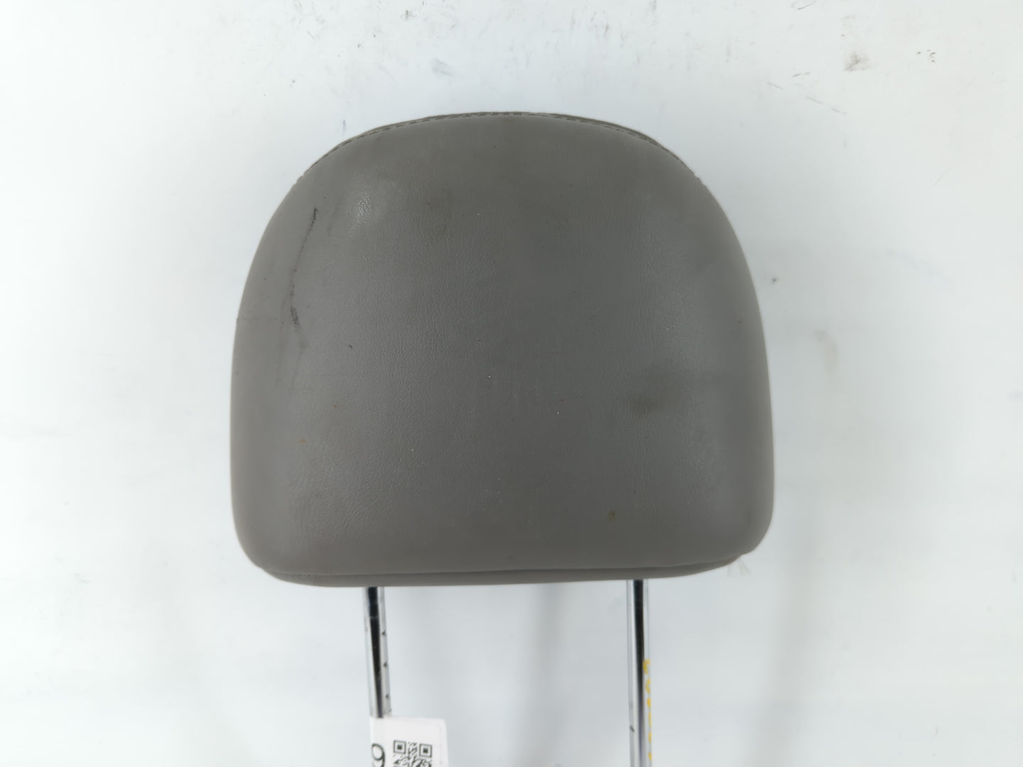 2002-2007 Saturn Vue Headrest Head Rest Front Driver Passenger Seat Fits Fits 2002 2003 2004 2005 2006 2007 OEM Used Auto Pa