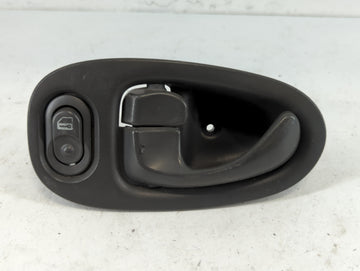 2003 Saturn Vue Drivers Side Inside Front Door Handle Oem 702962 - Oemusedautoparts1.com