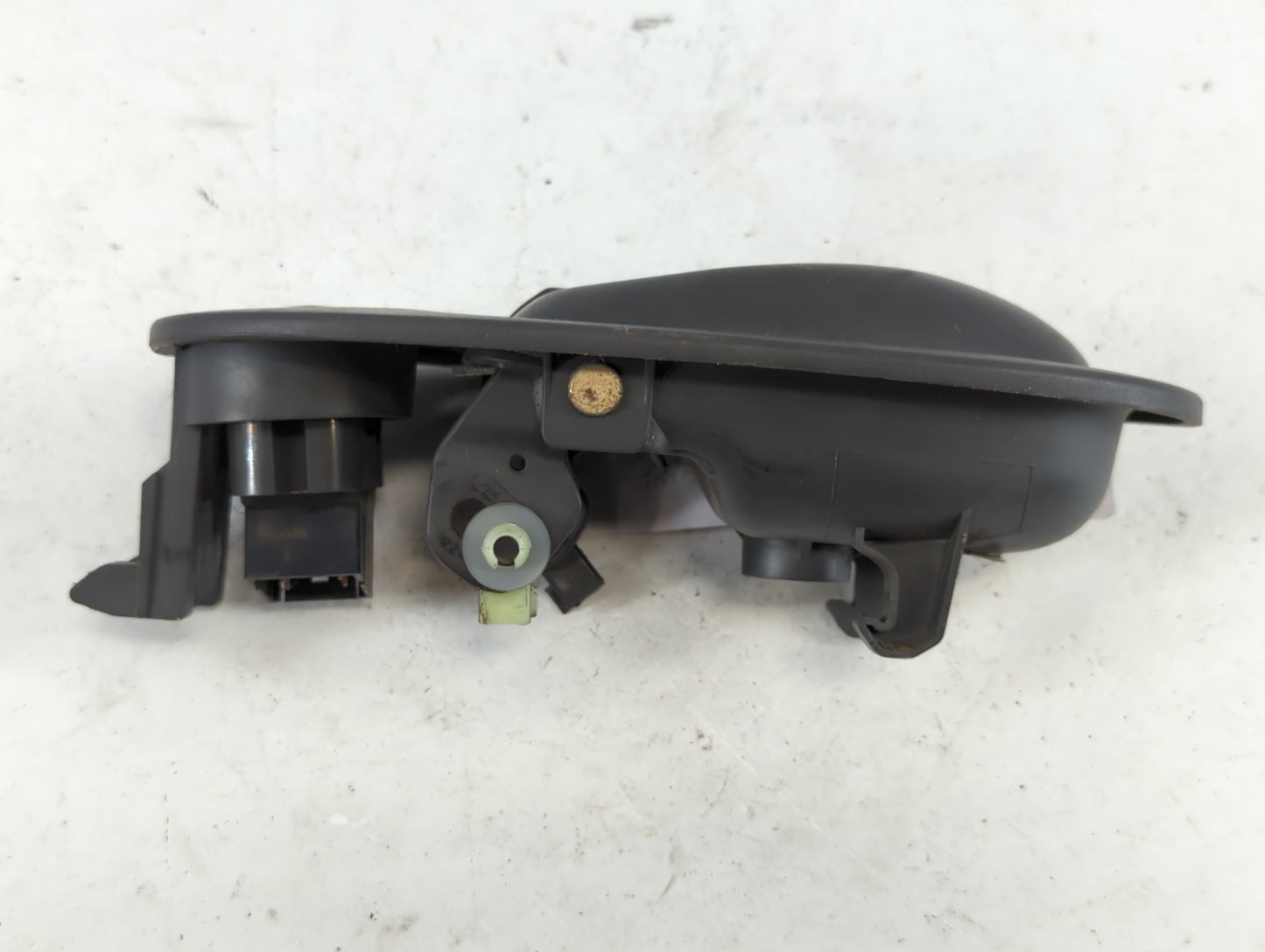 2003 Saturn Vue Drivers Side Inside Front Door Handle Oem - Oemusedautoparts1.com