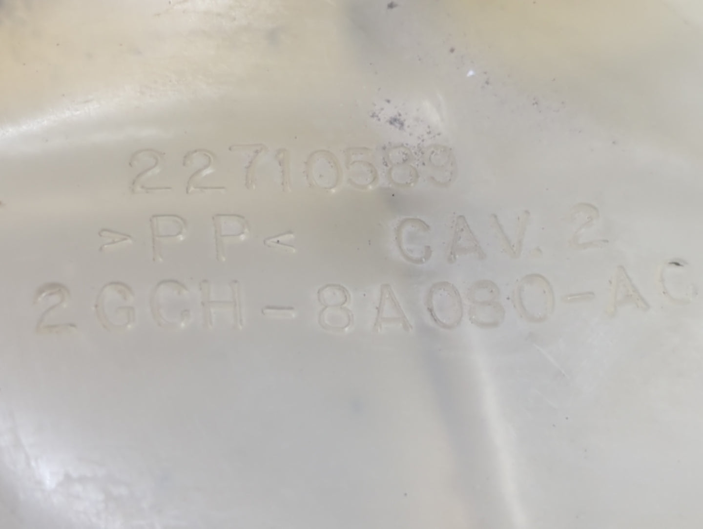2002-2007 Saturn Vue Radiator Coolant Overflow Expansion Tank Bottle 745309 - Oemusedautoparts1.com
