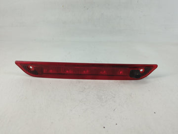 2003 Saturn Vue Third Brake Light Tail Light Fits OEM Used Auto Parts - Oemusedautoparts1.com