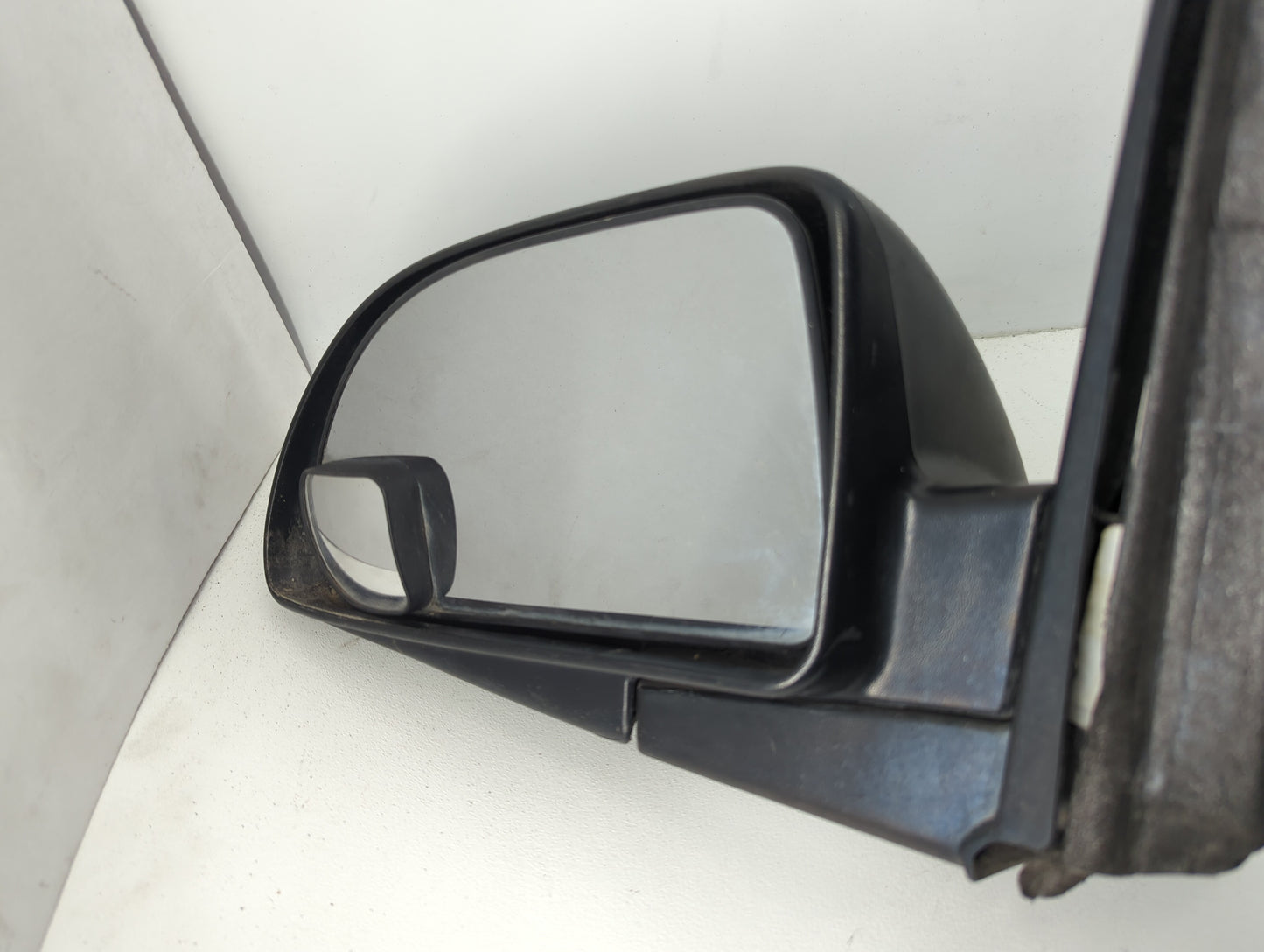 2003-2006 Saturn Vue Passenger Side View Mirror - Right Door Mirror OEM Used - Oemusedautoparts1.com
