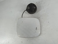 2003 Saturn Vue Fuel Tank Door Lid Gas Tank White - Oemusedautoparts1.com