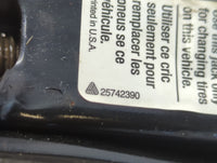 2003 Saturn Vue Spare Scissor Car Jack - Oemusedautoparts1.com
