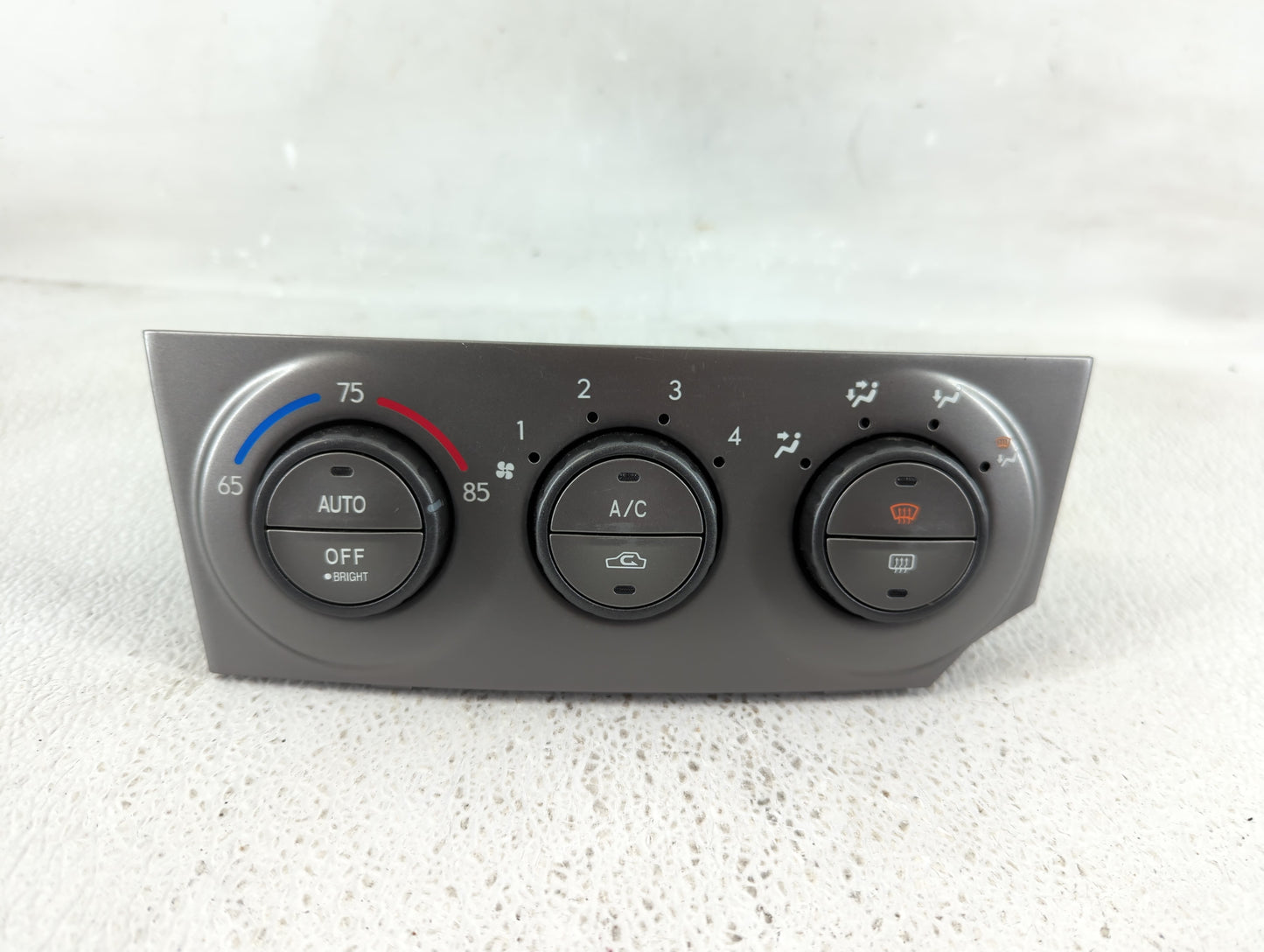 2003 Subaru Forester Climate Control Module Temperature AC/Heater Replacement P/N:72311SA022 Fits OEM Used Auto Parts - Oemu