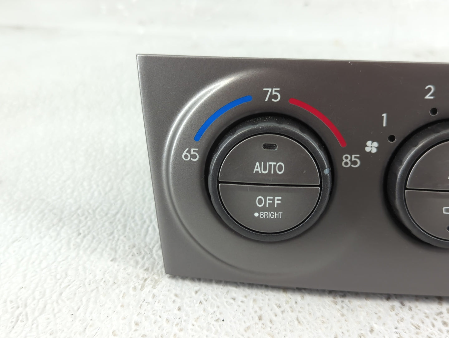 2003 Subaru Forester Climate Control Module Temperature AC/Heater Replacement P/N:72311SA022 Fits OEM Used Auto Parts - Oemu