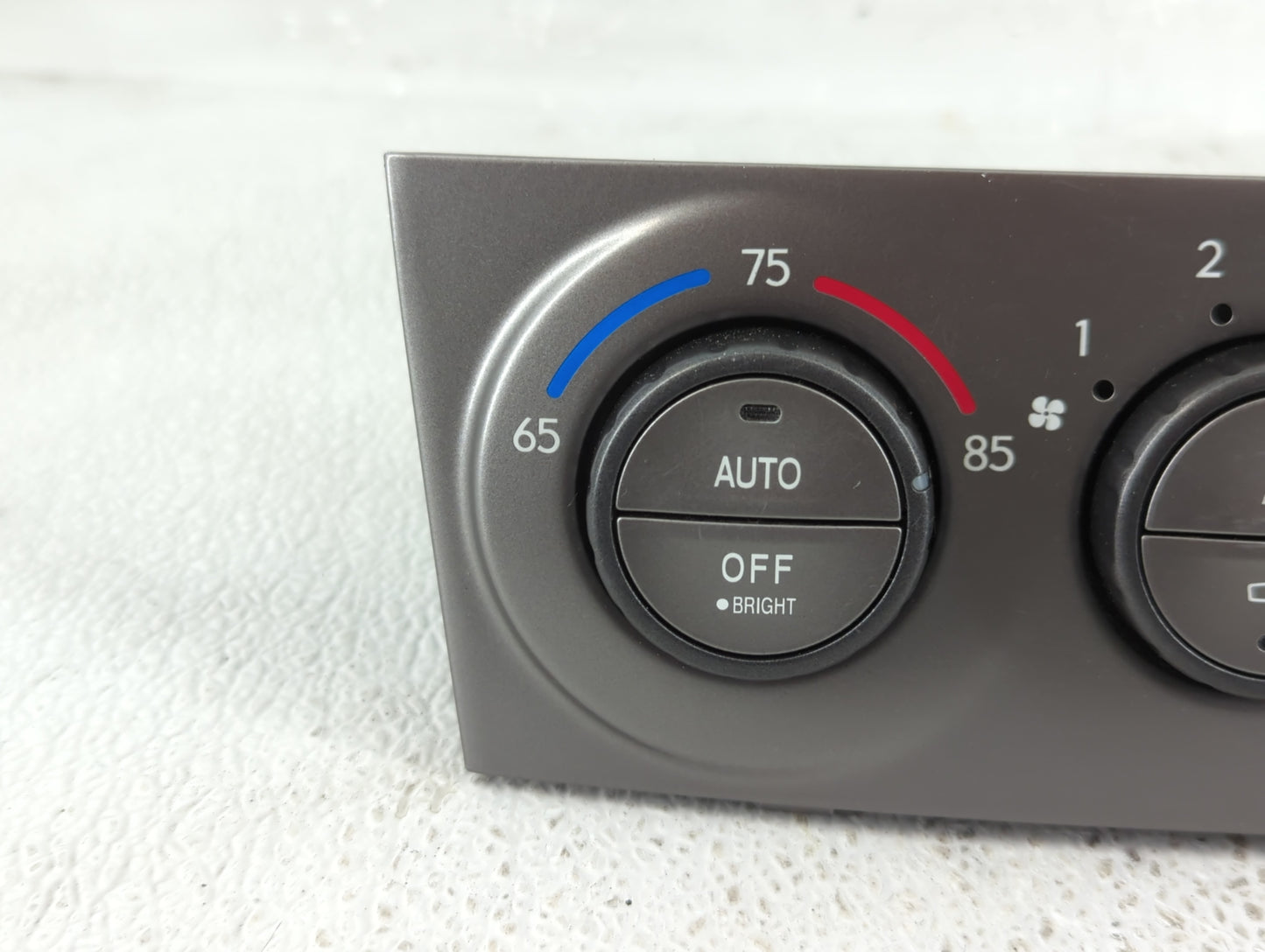 2003 Subaru Forester Climate Control Module Temperature AC/Heater Replacement P/N:72311SA022 Fits OEM Used Auto Parts - Oemu