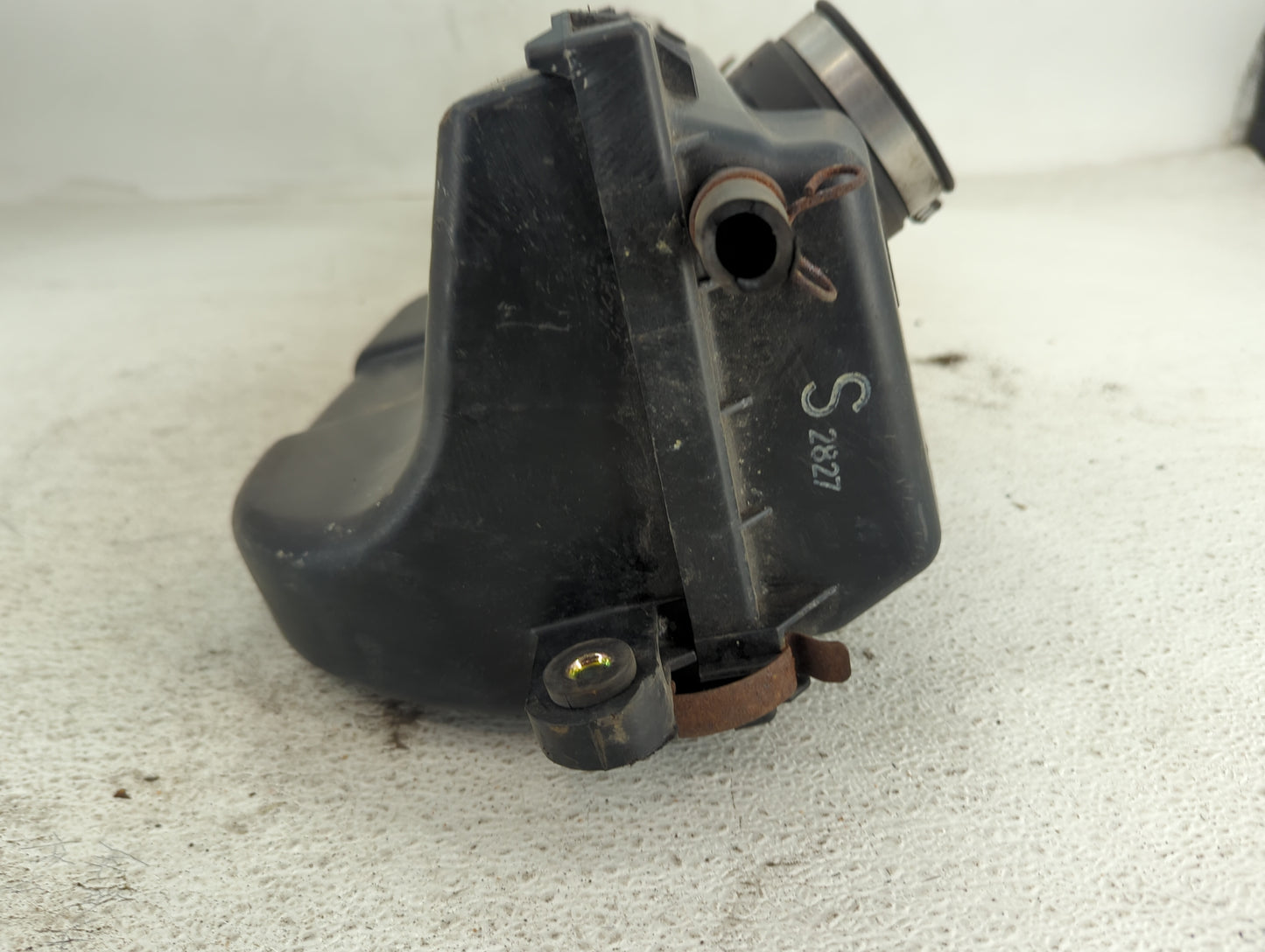 2003-2004 Subaru Forester Air Cleaner Intake-duct Hose Tube 1494229 - Oemusedautoparts1.com