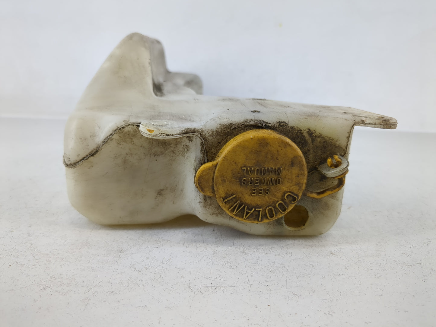 Subaru Legacy Windshield Washer Fluid Reservoir Bottle Oem - Oemusedautoparts1.com