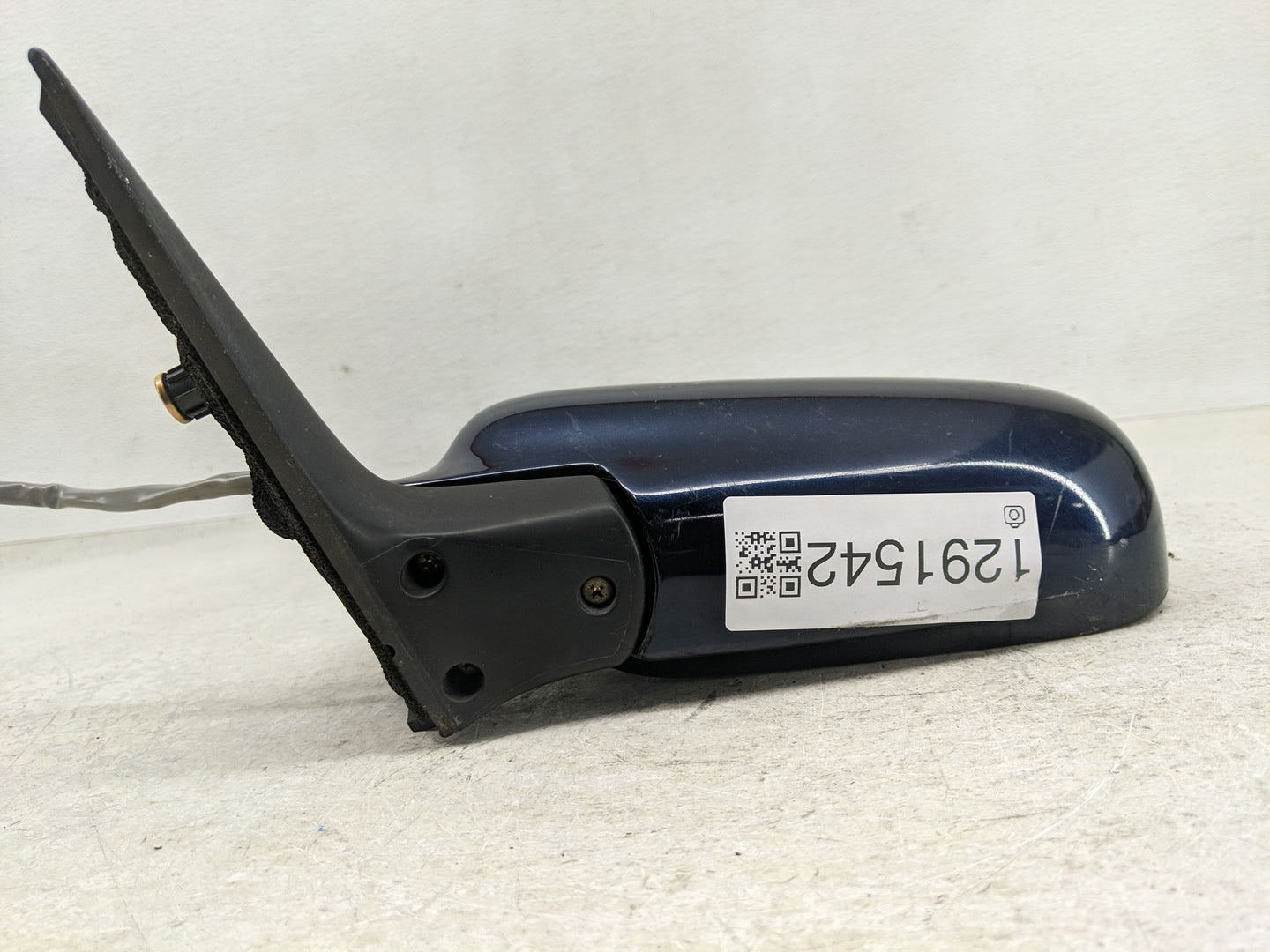 2000-2004 Subaru Legacy Driver Side View Mirror - Left Door Mirror OEM Used - Oemusedautoparts1.com