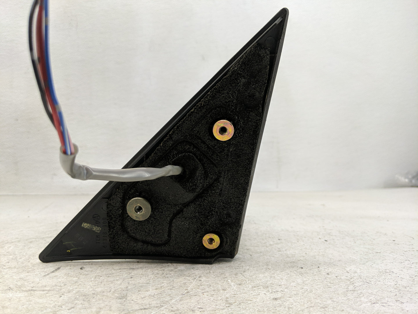 2000-2004 Subaru Legacy Driver Side View Mirror - Left Door Mirror OEM Used - Oemusedautoparts1.com