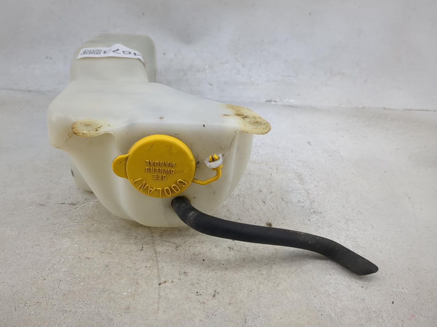 2000-2006 Subaru Legacy Radiator Coolant Overflow Expansion Tank Bottle - Oemusedautoparts1.com