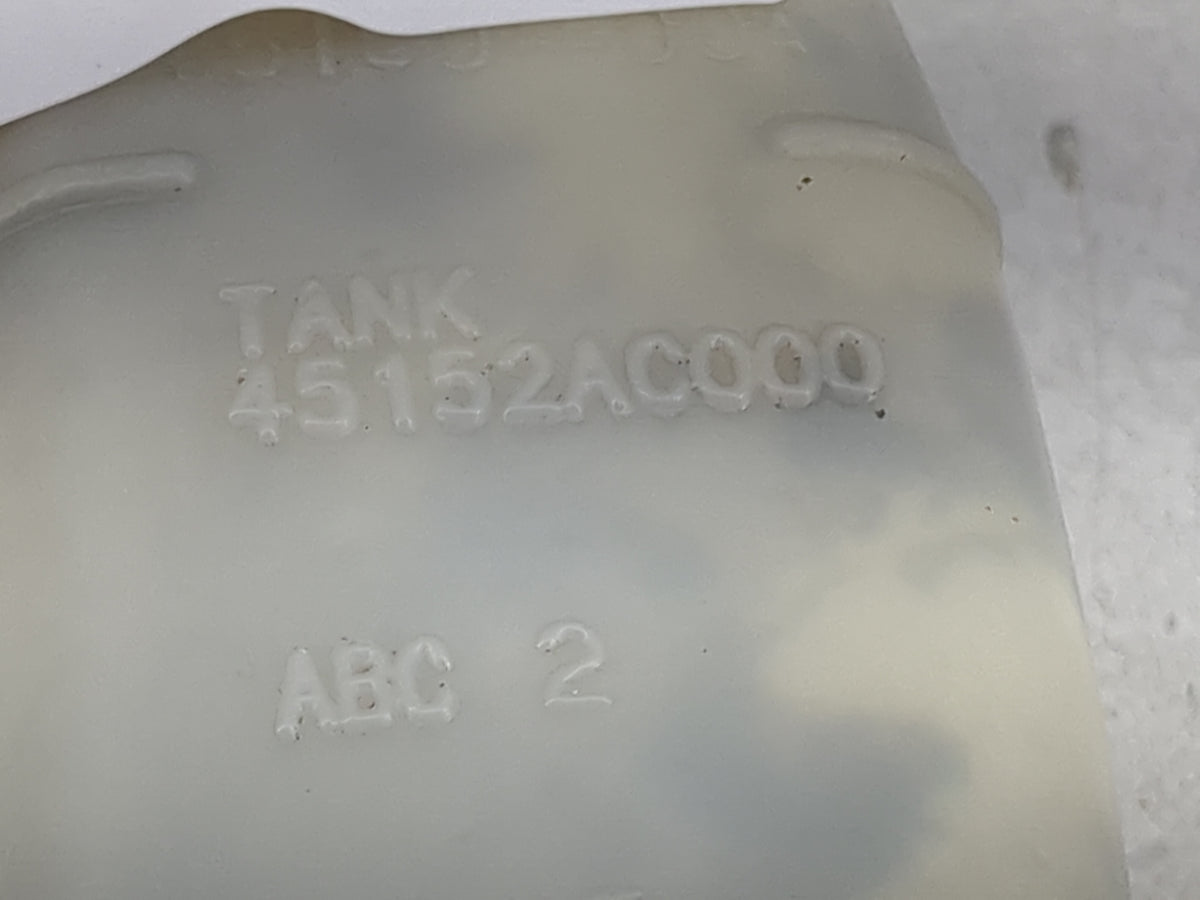 2000-2006 Subaru Legacy Radiator Coolant Overflow Expansion Tank Bottle - Oemusedautoparts1.com