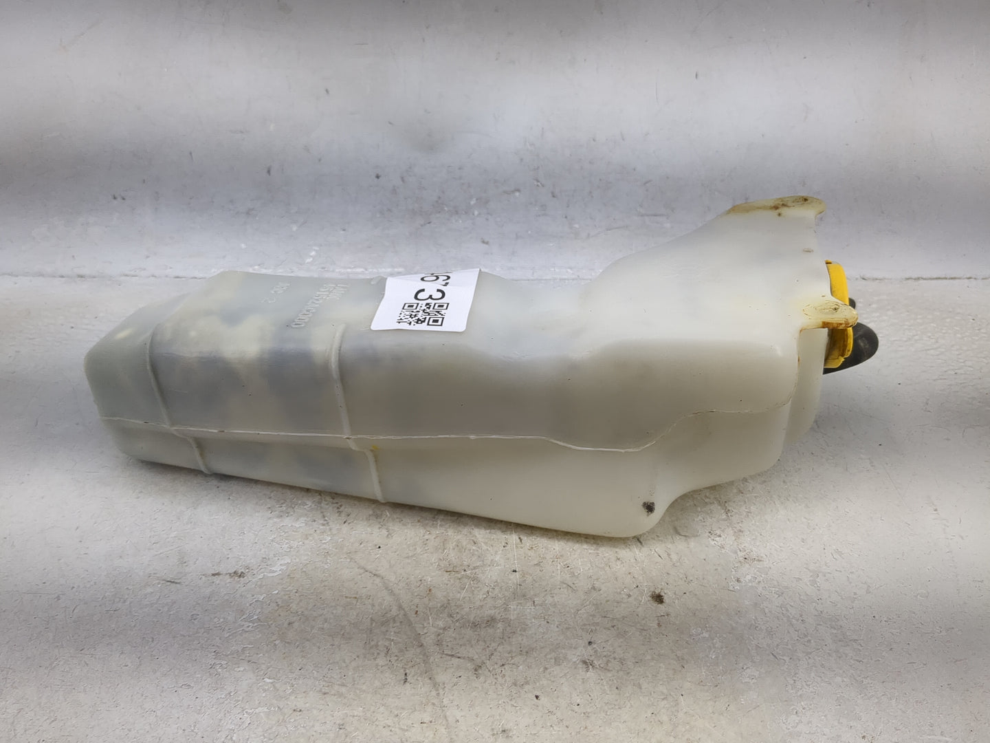 2000-2006 Subaru Legacy Radiator Coolant Overflow Expansion Tank Bottle - Oemusedautoparts1.com