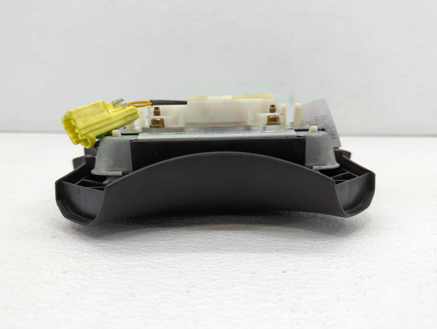 2000-2004 Subaru Legacy Air Bag Driver Left Steering Wheel Mounted Fits Fits 2000 2001 2002 2003 2004 2005 2006 OEM Used Aut