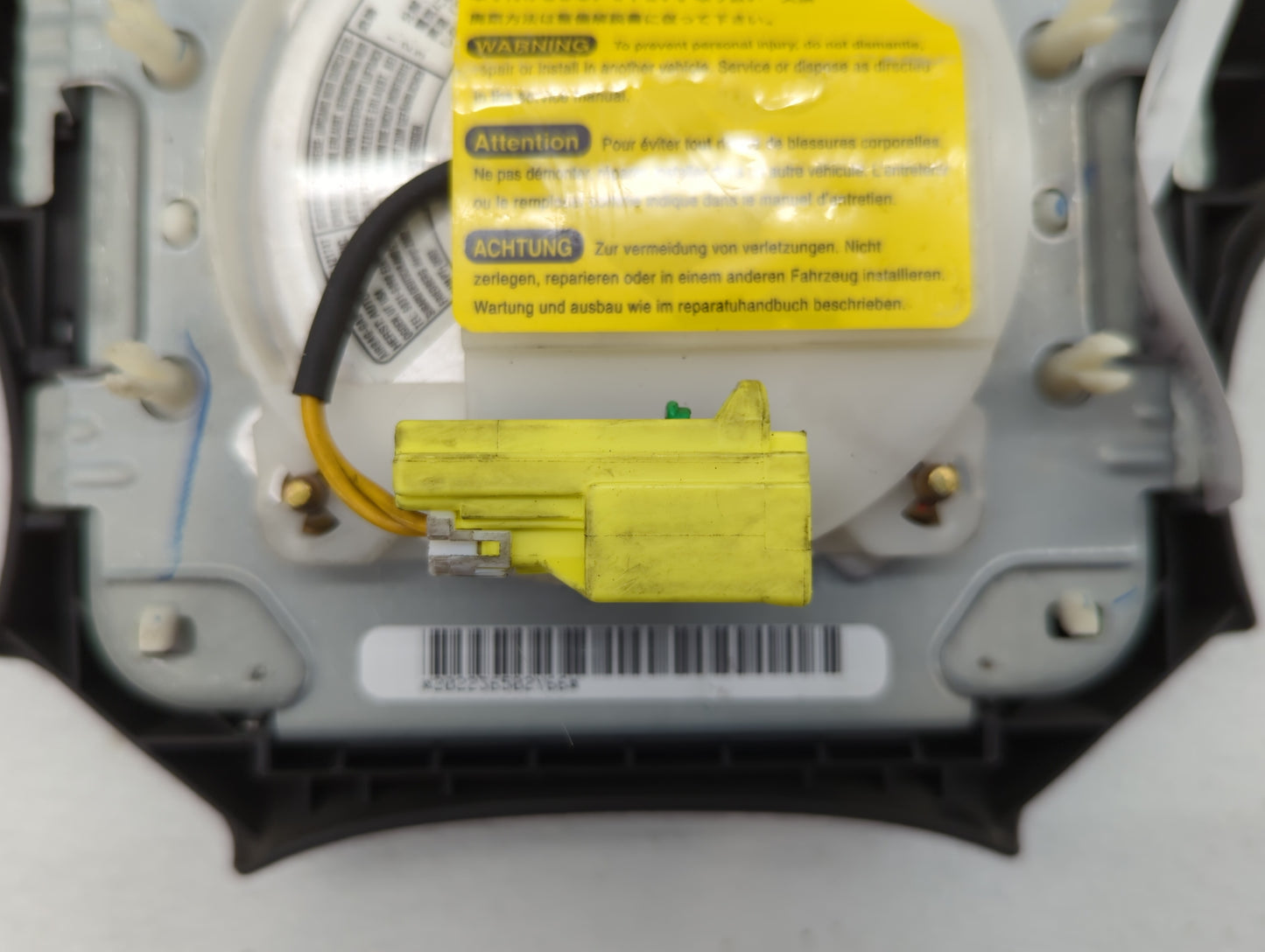 2000-2004 Subaru Legacy Air Bag Driver Left Steering Wheel Mounted Fits Fits 2000 2001 2002 2003 2004 2005 2006 OEM Used Aut