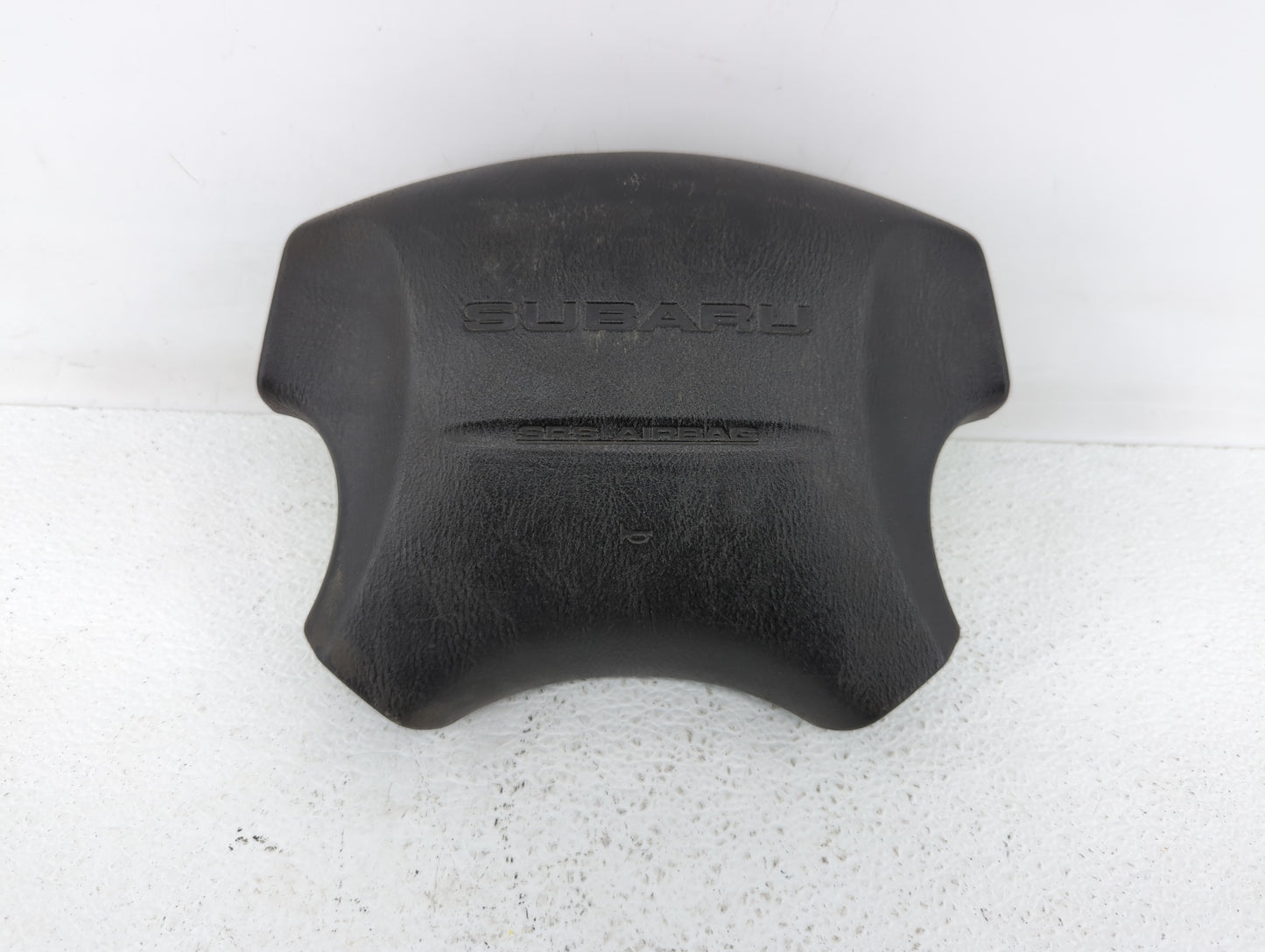 2000-2004 Subaru Legacy Air Bag Driver Left Steering Wheel Mounted Fits Fits 2000 2001 2002 2003 2004 2005 2006 OEM Used Aut
