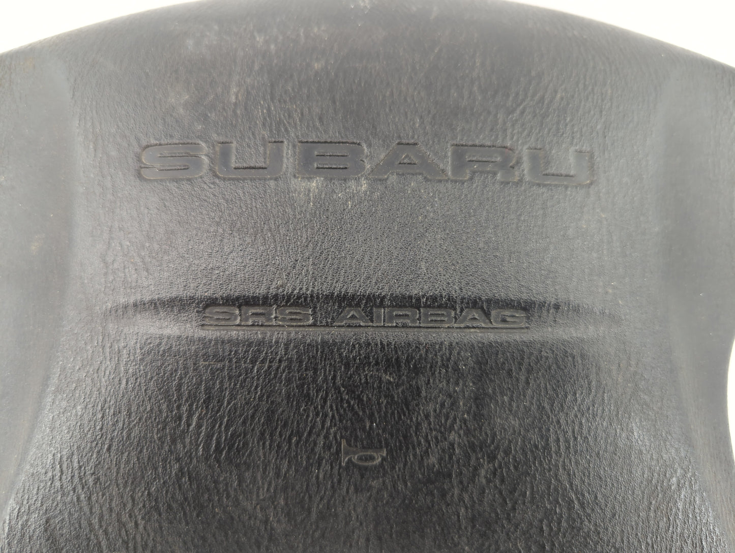 2000-2004 Subaru Legacy Air Bag Driver Left Steering Wheel Mounted Fits Fits 2000 2001 2002 2003 2004 2005 2006 OEM Used Aut