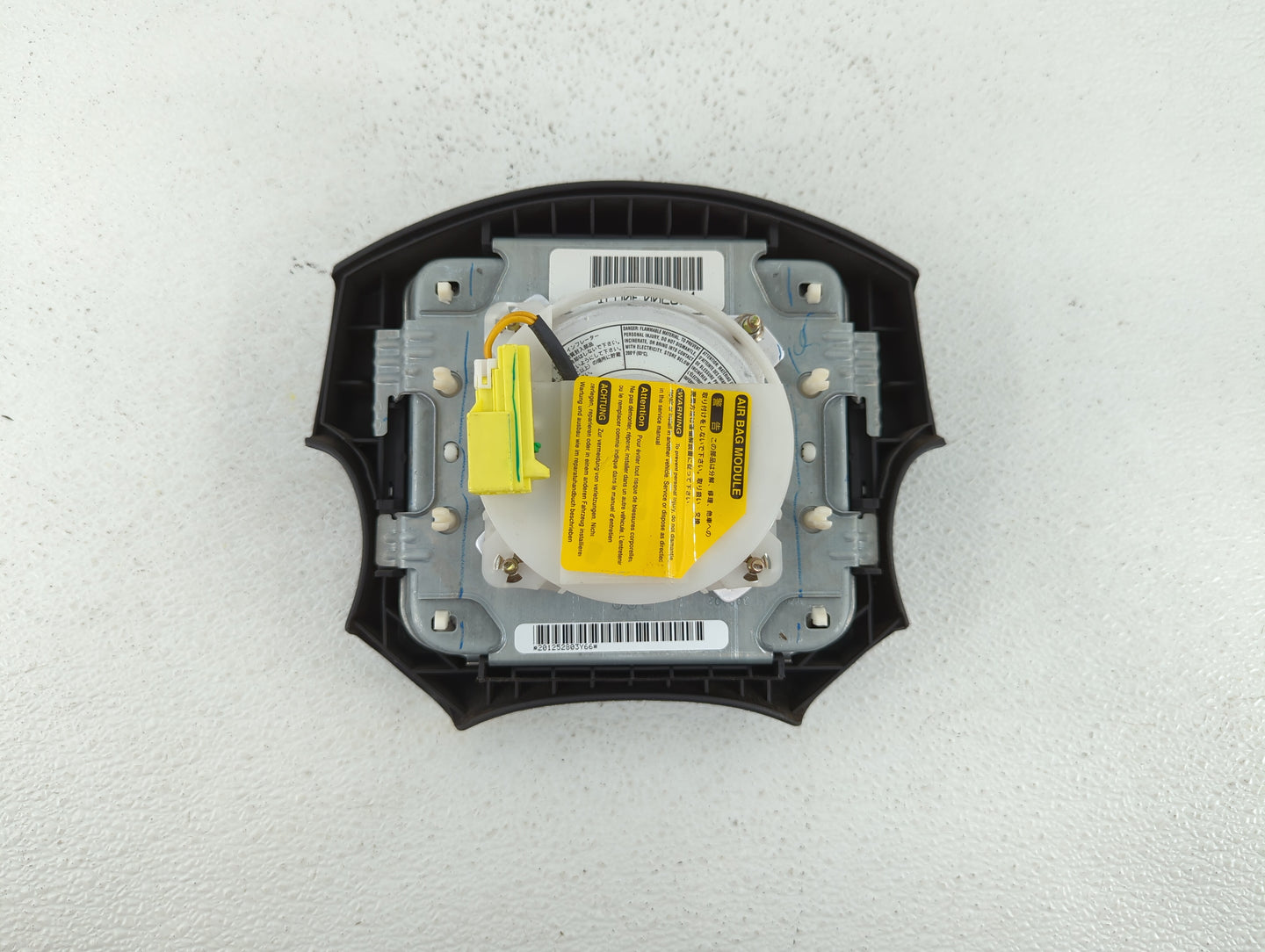 2000-2004 Subaru Legacy Air Bag Driver Left Steering Wheel Mounted Fits Fits 2000 2001 2002 2003 2004 2005 2006 OEM Used Aut