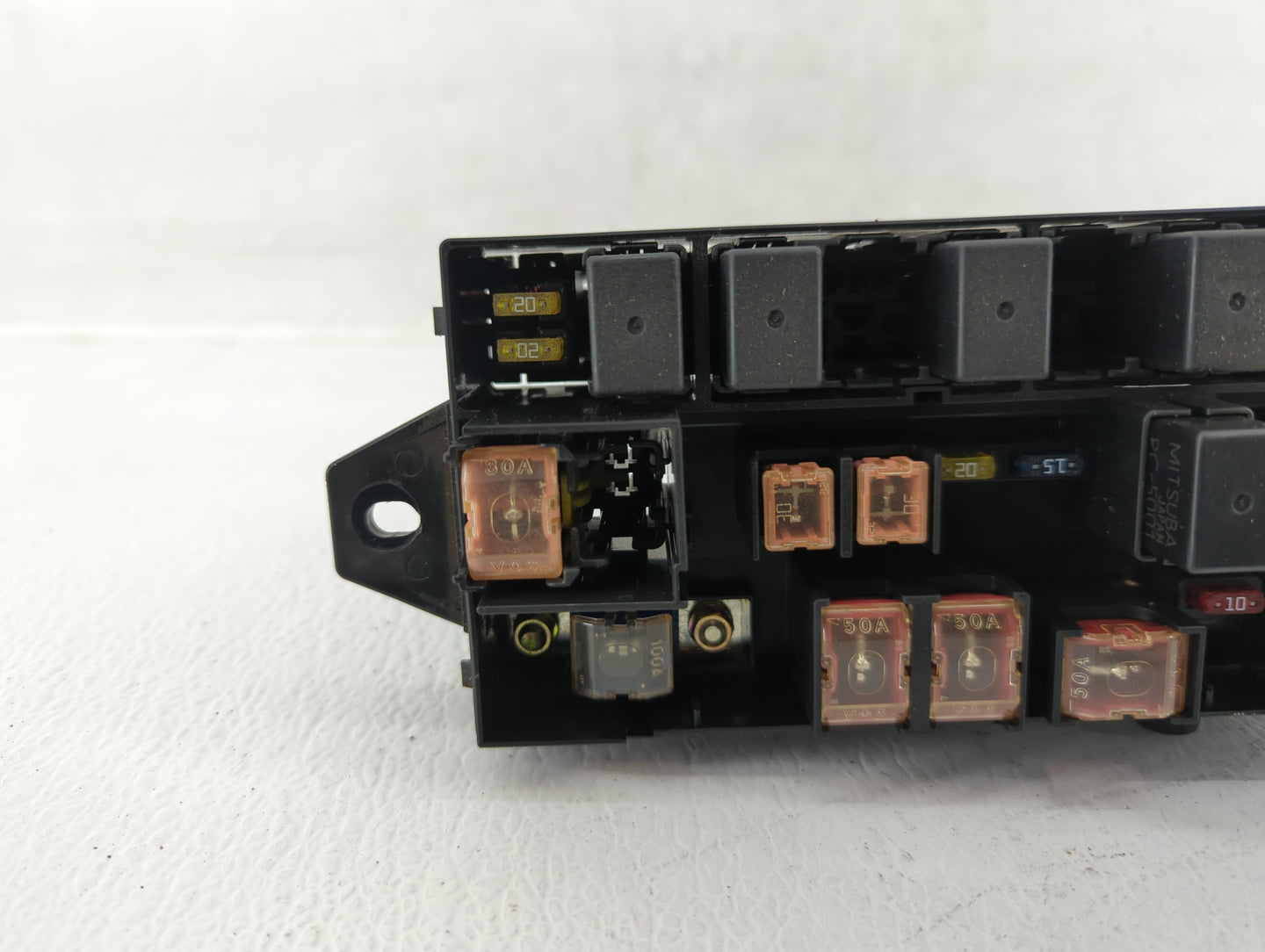 2002-2005 Subaru Legacy Fusebox Fuse Box Panel Relay Module P/N:82231AE07A Fits Fits 2002 2003 2004 2005 OEM Used Auto Parts