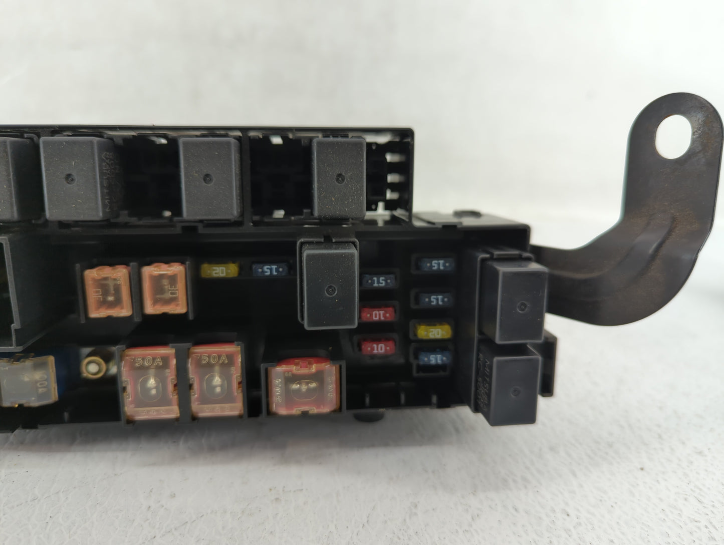 2002-2005 Subaru Legacy Fusebox Fuse Box Panel Relay Module P/N:82231AE07A Fits Fits 2002 2003 2004 2005 OEM Used Auto Parts