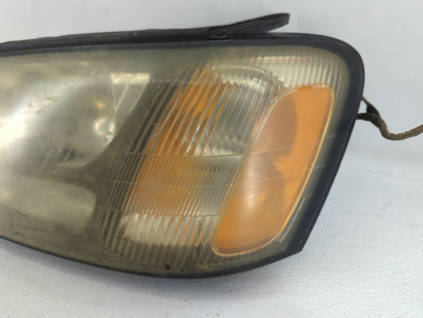 2000-2004 Subaru Legacy Tail Light Assembly Driver Left OEM Fits Fits 2000 2001 2002 2003 2004 OEM Used Auto Parts - Oemused