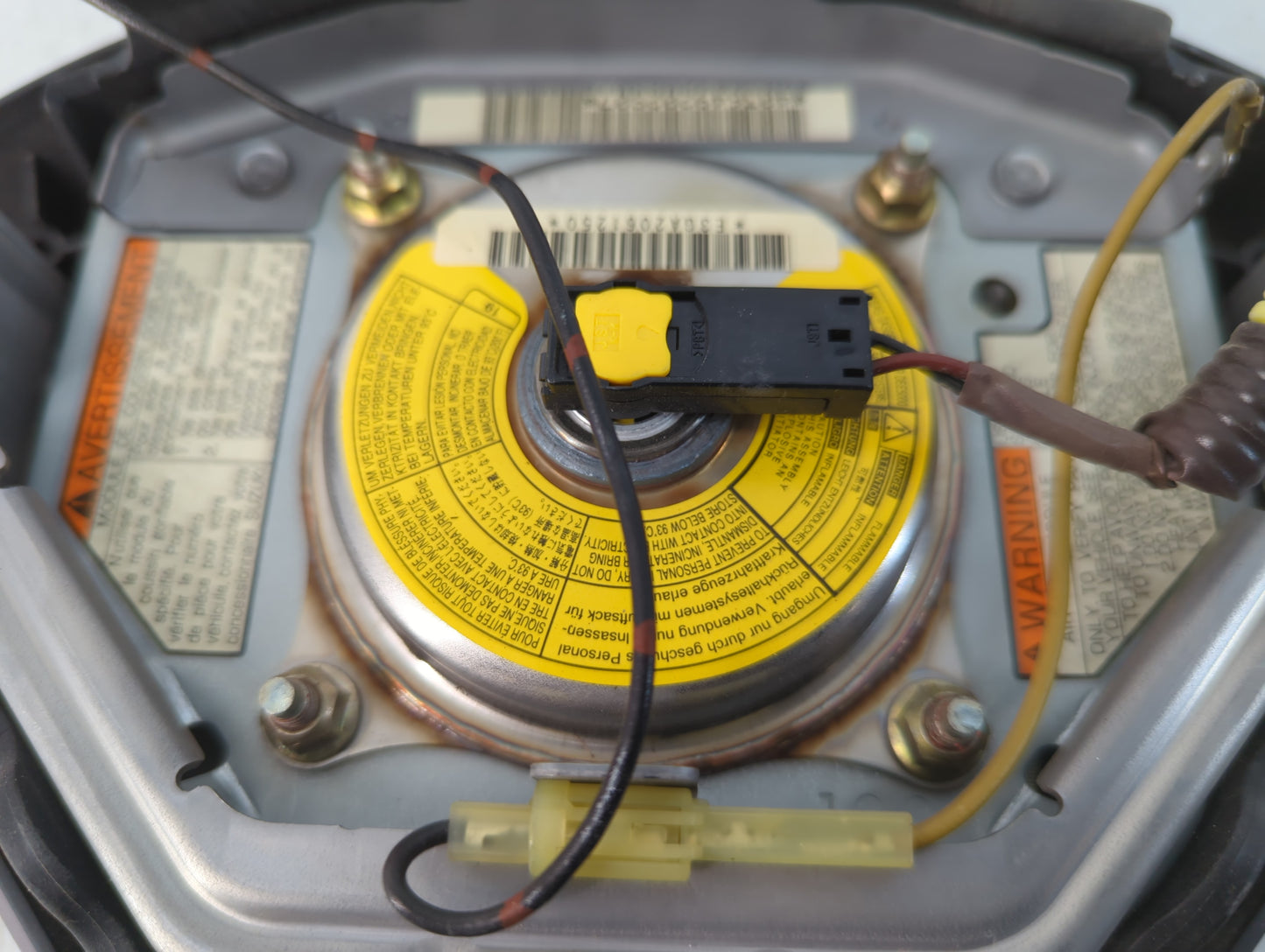 2003-2004 Suzuki Aerio Air Bag Driver Left Steering Wheel Mounted P/N:E3GA2061250 403649202S07 Fits Fits 2003 2004 OEM Used 