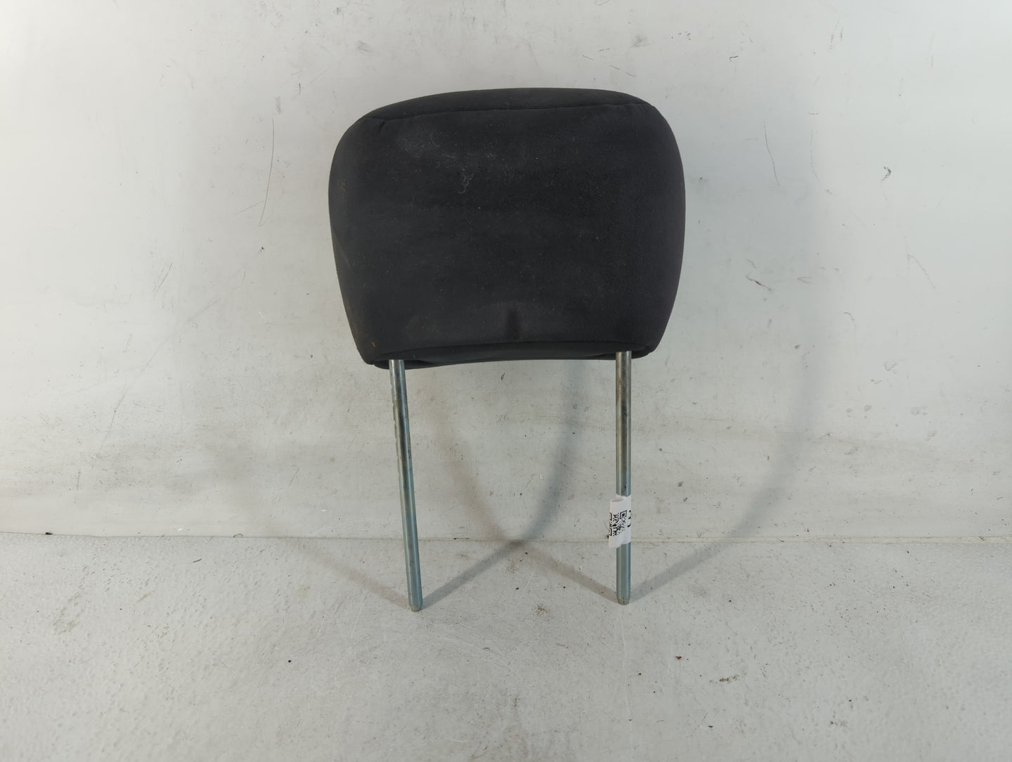 2002-2004 Suzuki Aerio Headrest Head Rest Front Driver Passenger Seat Fits Fits 2002 2003 2004 OEM Used Auto Parts - Oemused