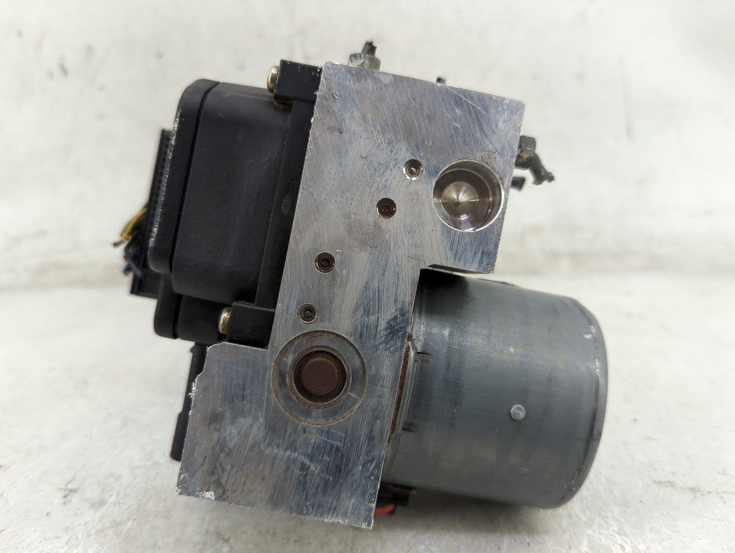 2003 Toyota Avalon ABS Pump Control Module Replacement P/N:0265202447 44540-07010, 381/27704/4001 Fits OEM Used Auto Parts -