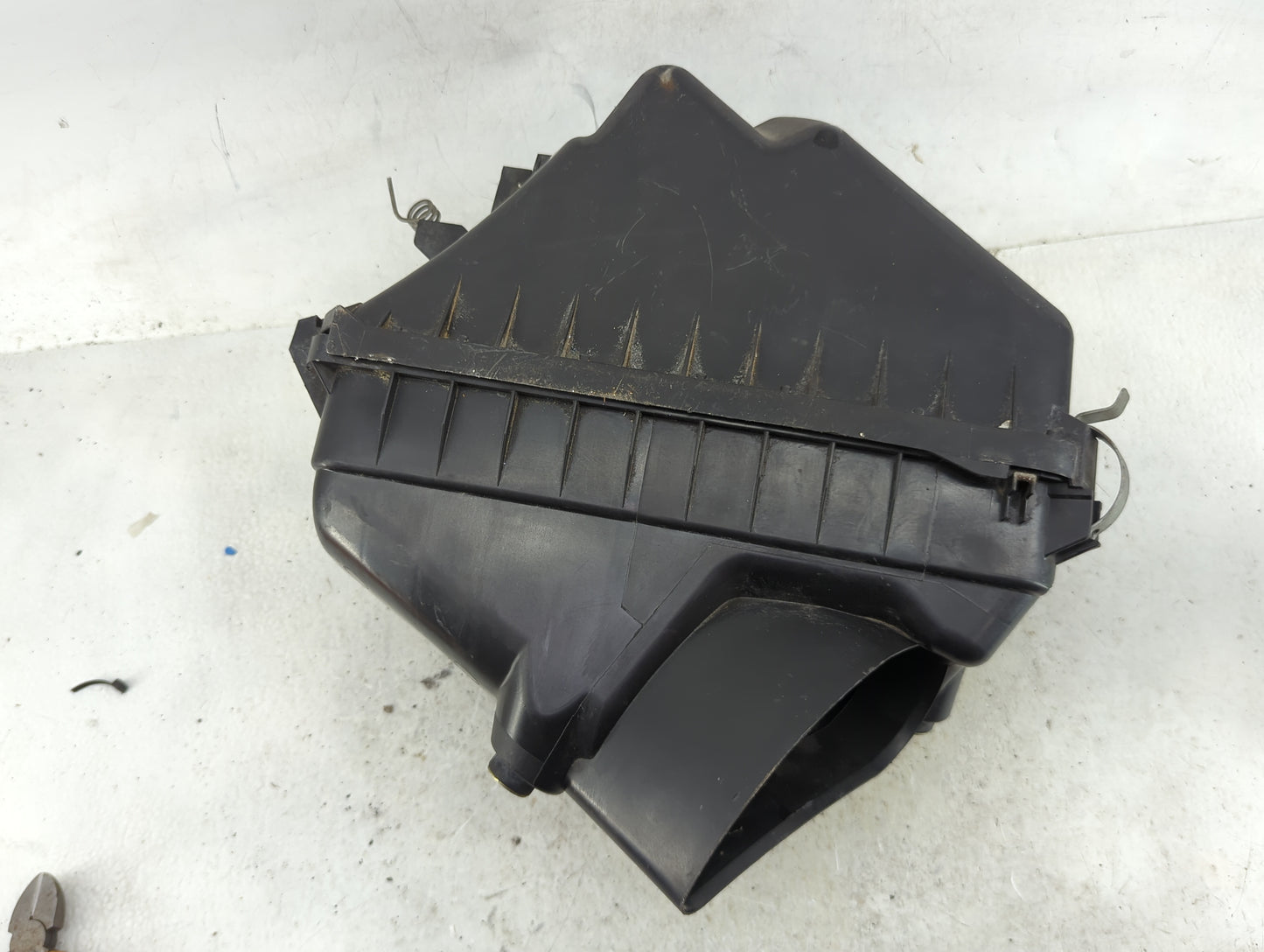 2000-2004 Toyota Avalon Air Cleaner Intake-duct Hose Tube - Oemusedautoparts1.com