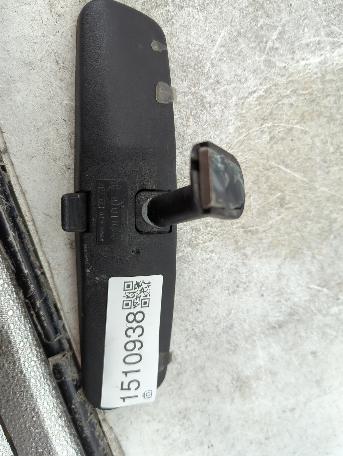 2003 Toyota Avalon Interior Rear View Mirror Replacement OEM P/N:E8 011083 Fits OEM Used Auto Parts - Oemusedautoparts1.com