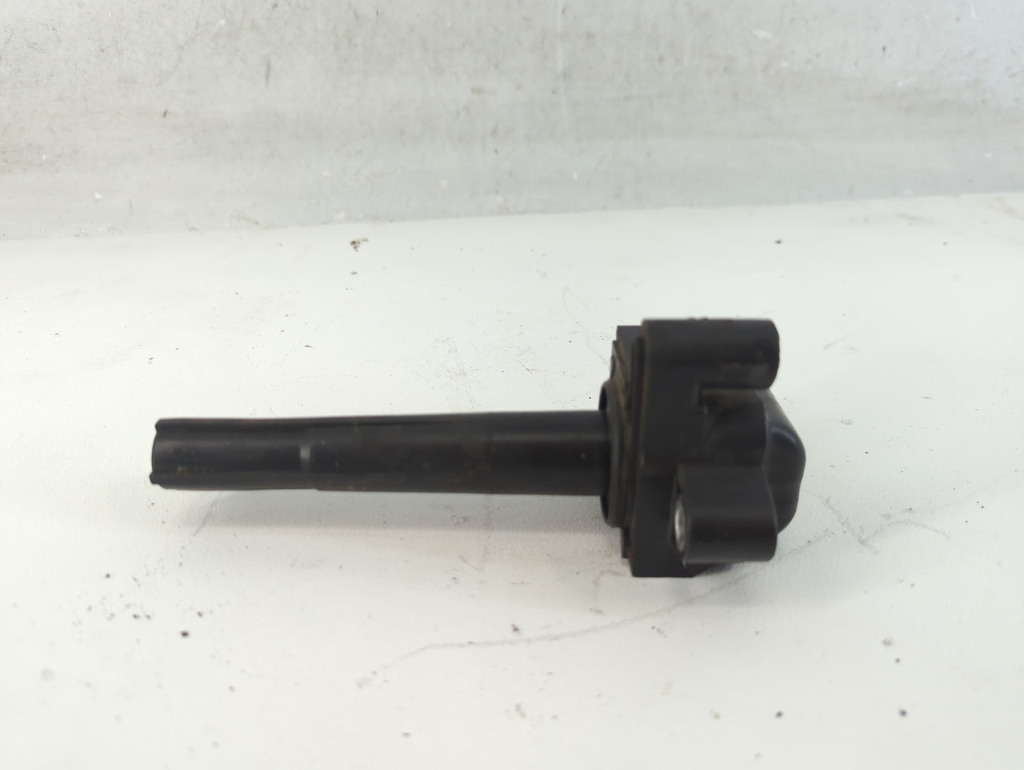 2000-2004 Toyota Avalon Ignition Coil Igniter Pack - Oemusedautoparts1.com