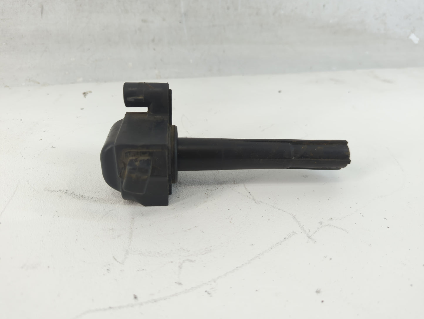 2000-2004 Toyota Avalon Ignition Coil Igniter Pack - Oemusedautoparts1.com