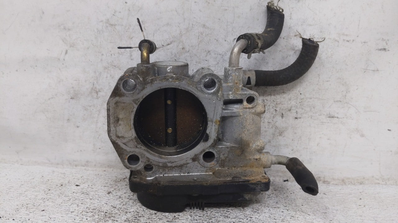 2002-2003 Toyota Camry Throttle Body P/N:22030-0H010 Fits Fits 2002 2003 OEM Used Auto Parts - Oemusedautoparts1.com