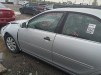 2002-2006 Toyota Camry Driver Front Door Oem - Oemusedautoparts1.com