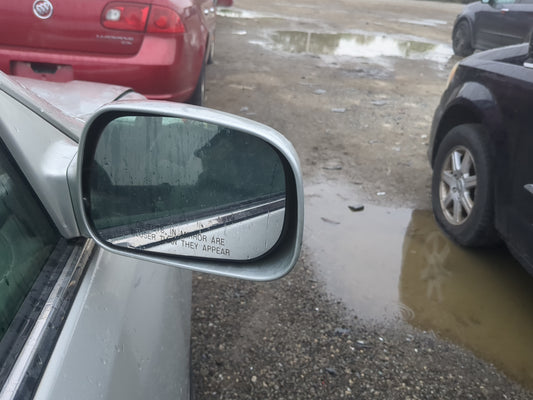 2002-2006 Toyota Camry Passenger Side View Mirror - Right Door Mirror OEM Used - Oemusedautoparts1.com