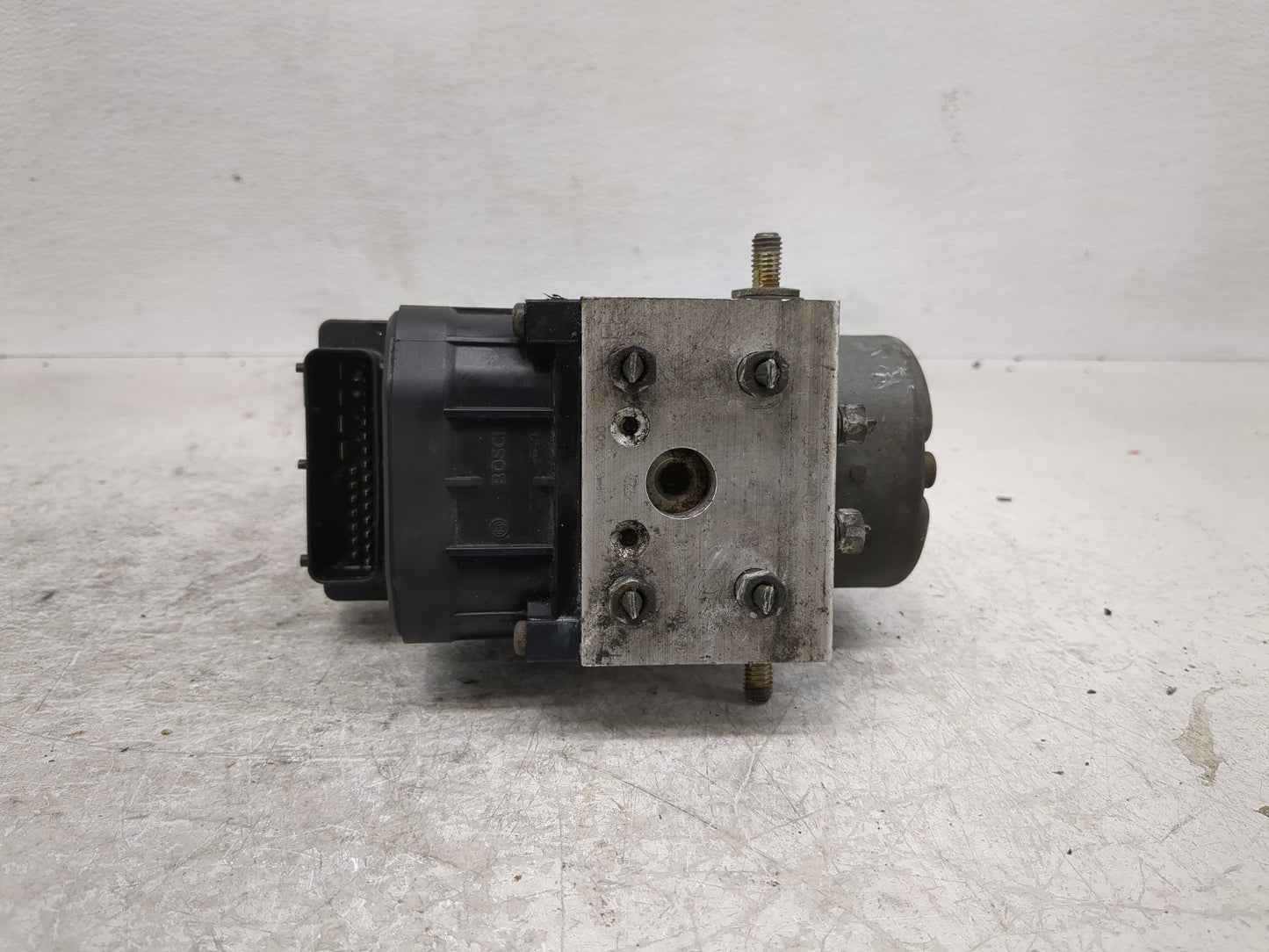 2002-2003 Toyota Camry ABS Pump Control Module Replacement P/N:89541-06060 Fits Fits 2002 2003 OEM Used Auto Parts - Oemused