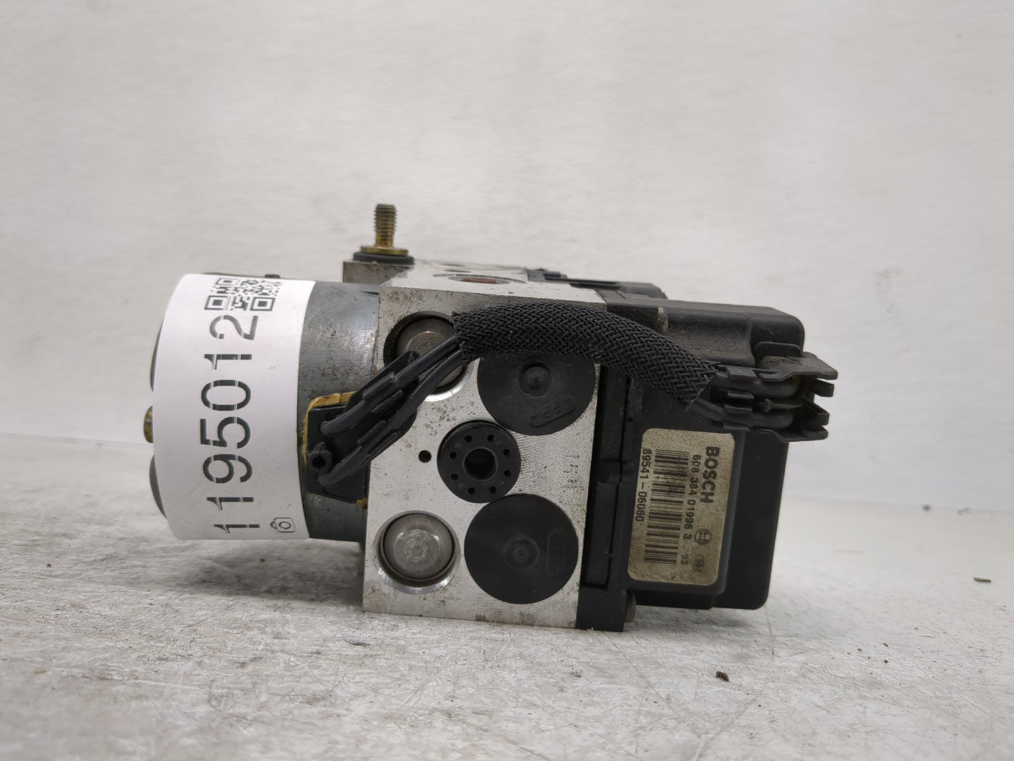 2002-2003 Toyota Camry ABS Pump Control Module Replacement P/N:89541-06060 Fits Fits 2002 2003 OEM Used Auto Parts - Oemused