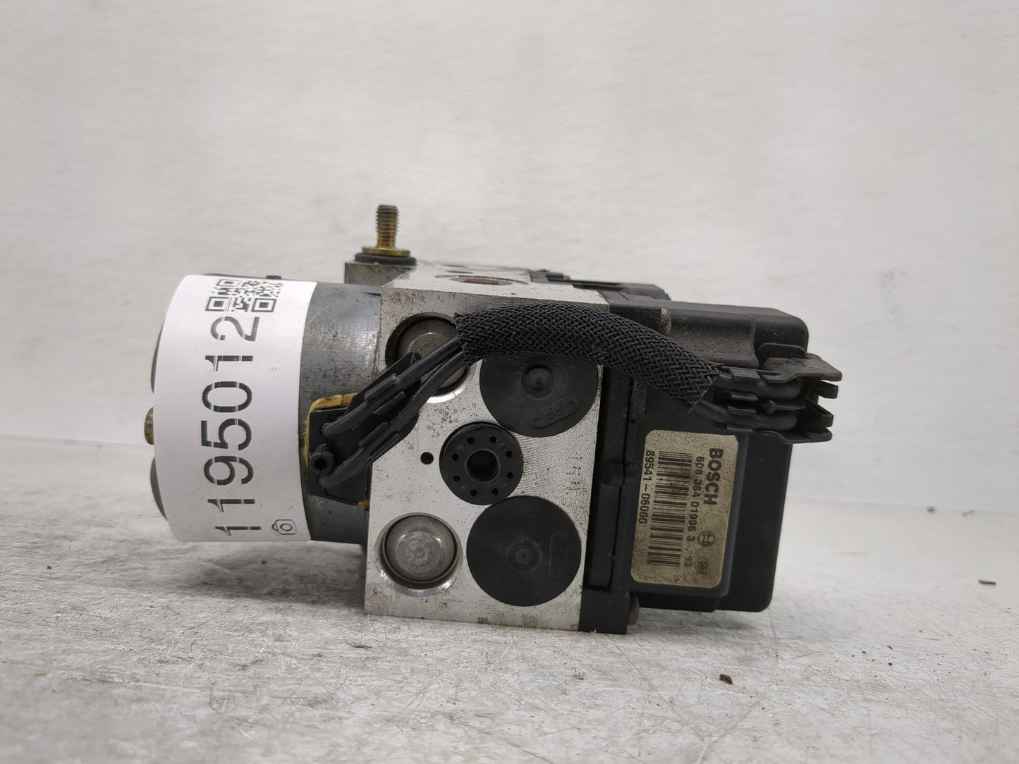 2002-2003 Toyota Camry ABS Pump Control Module Replacement P/N:89541-06060 Fits Fits 2002 2003 OEM Used Auto Parts - Oemused