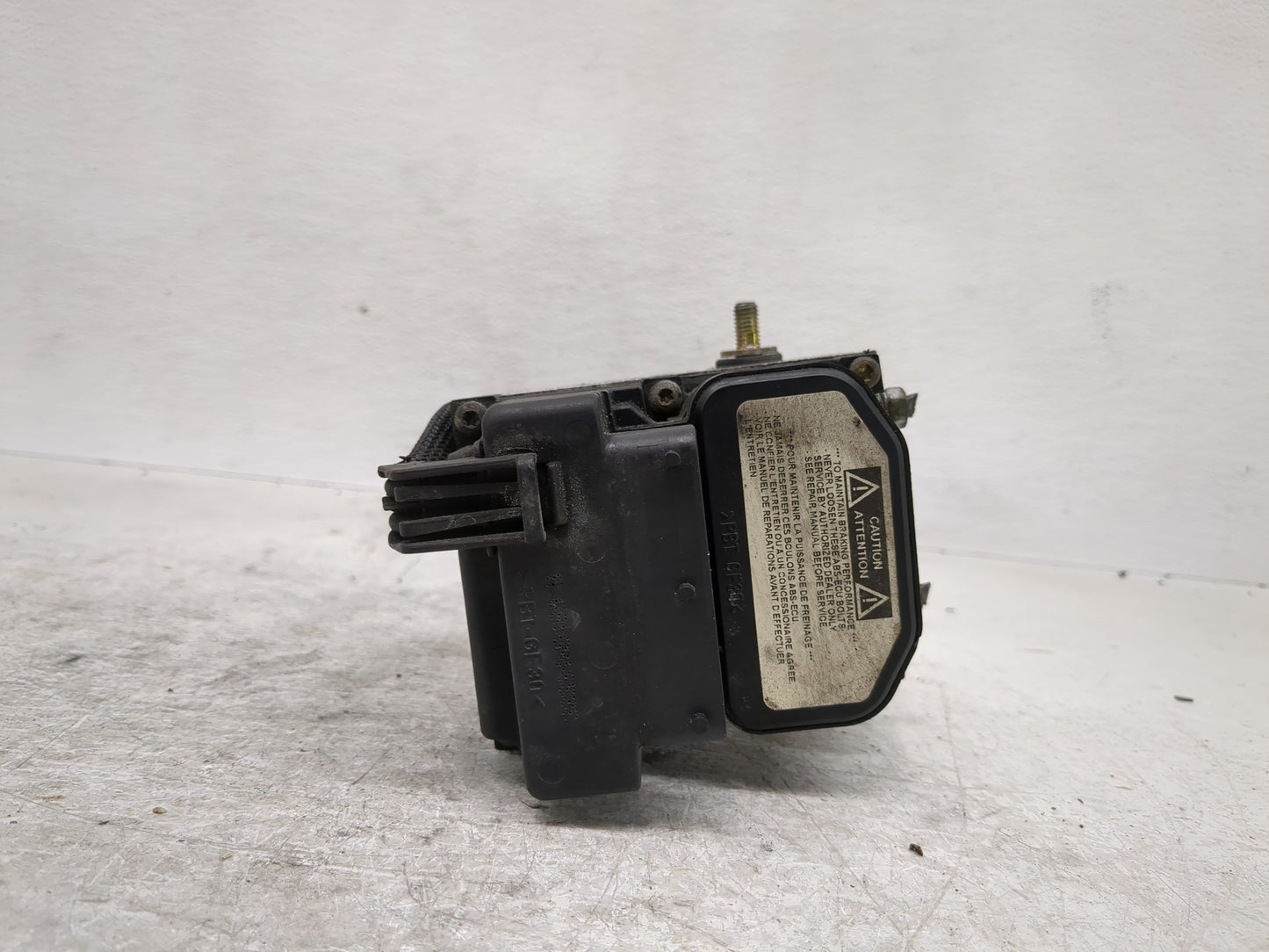 2002-2003 Toyota Camry ABS Pump Control Module Replacement P/N:89541-06060 Fits Fits 2002 2003 OEM Used Auto Parts - Oemused
